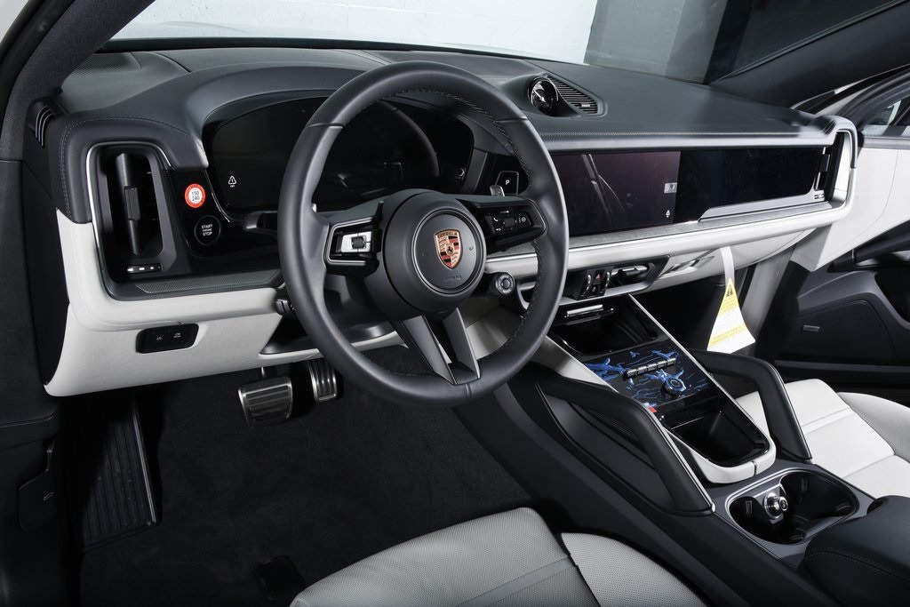 2025 Porsche Cayenne E-Hybrid photo 20