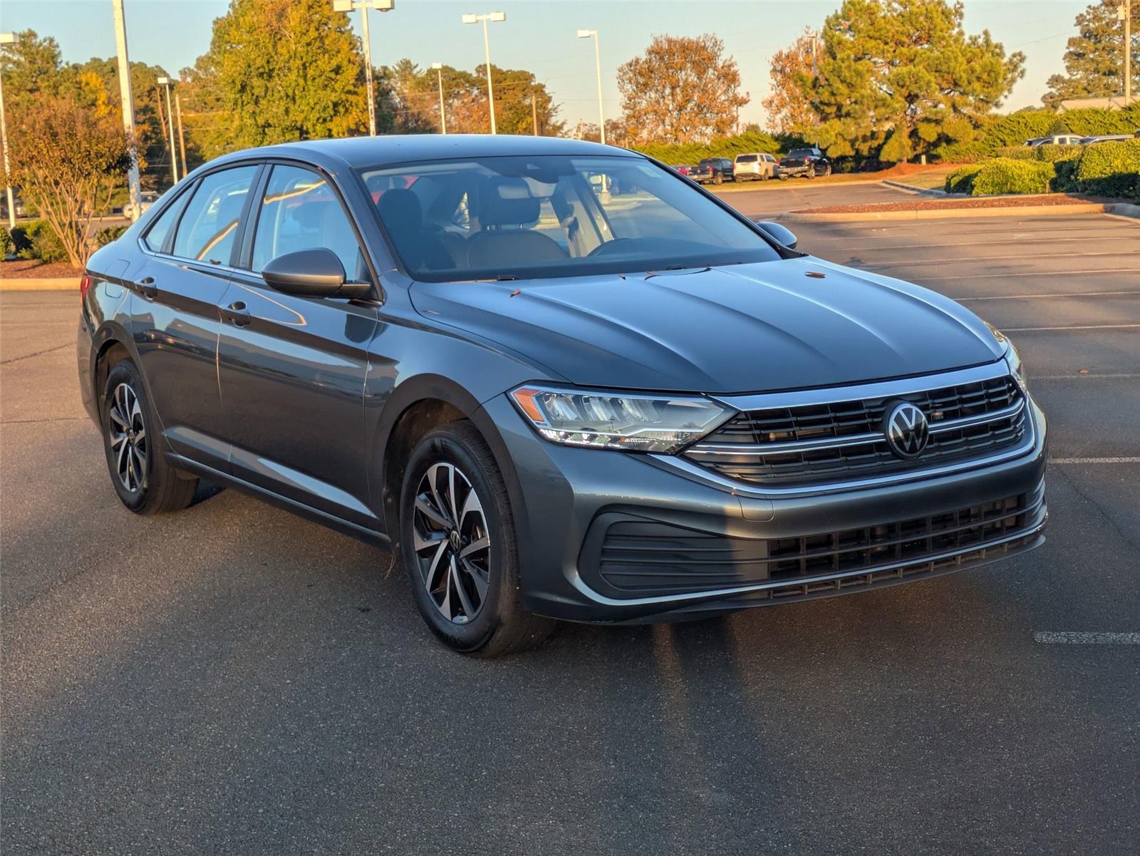 2024 Volkswagen Jetta S photo 3