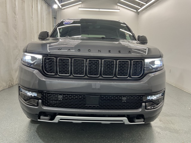 2025 Jeep Wagoneer Series II Overland photo 2
