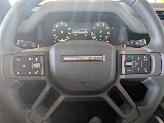 2025 Land Rover Defender 110 S photo 6