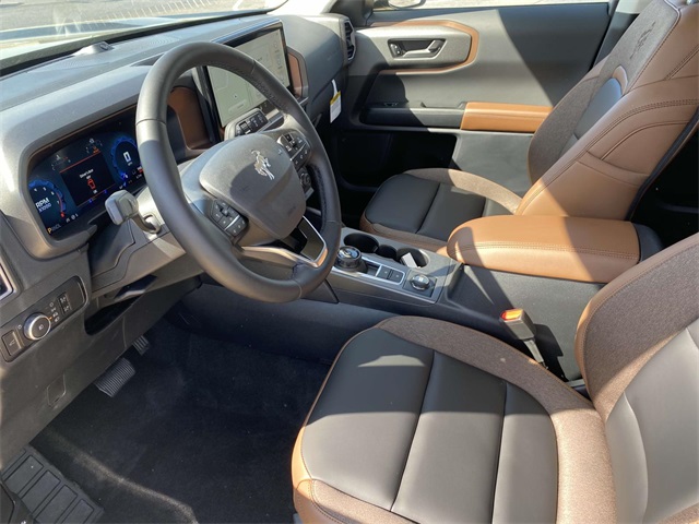 2025 Ford Bronco Sport Outer Banks photo 11
