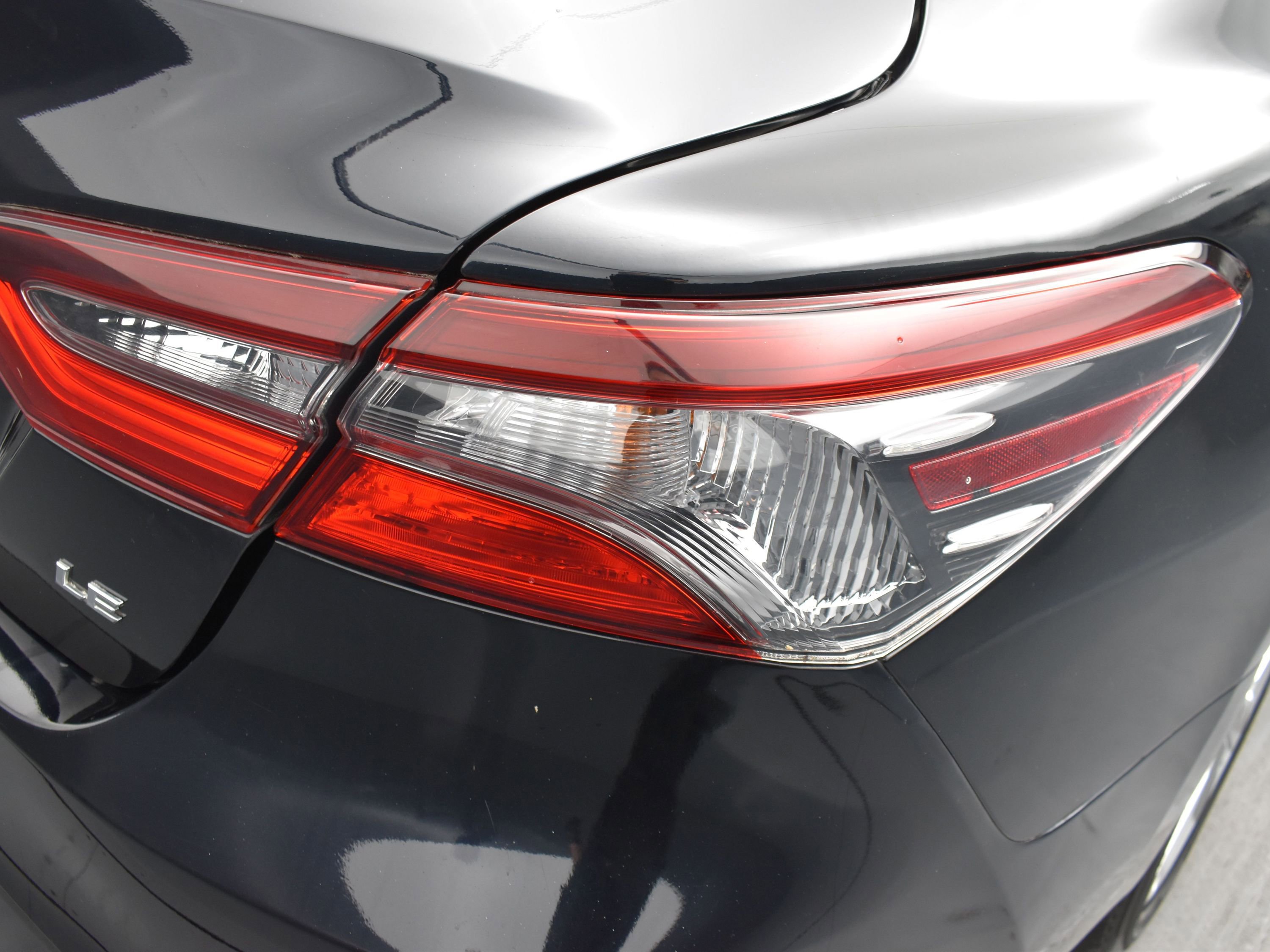 2021 Toyota Camry LE photo 7