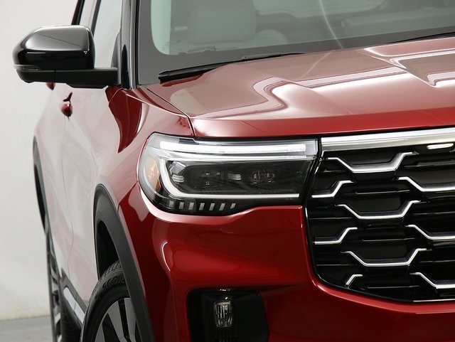 2026 Ford Explorer Platinum photo 2