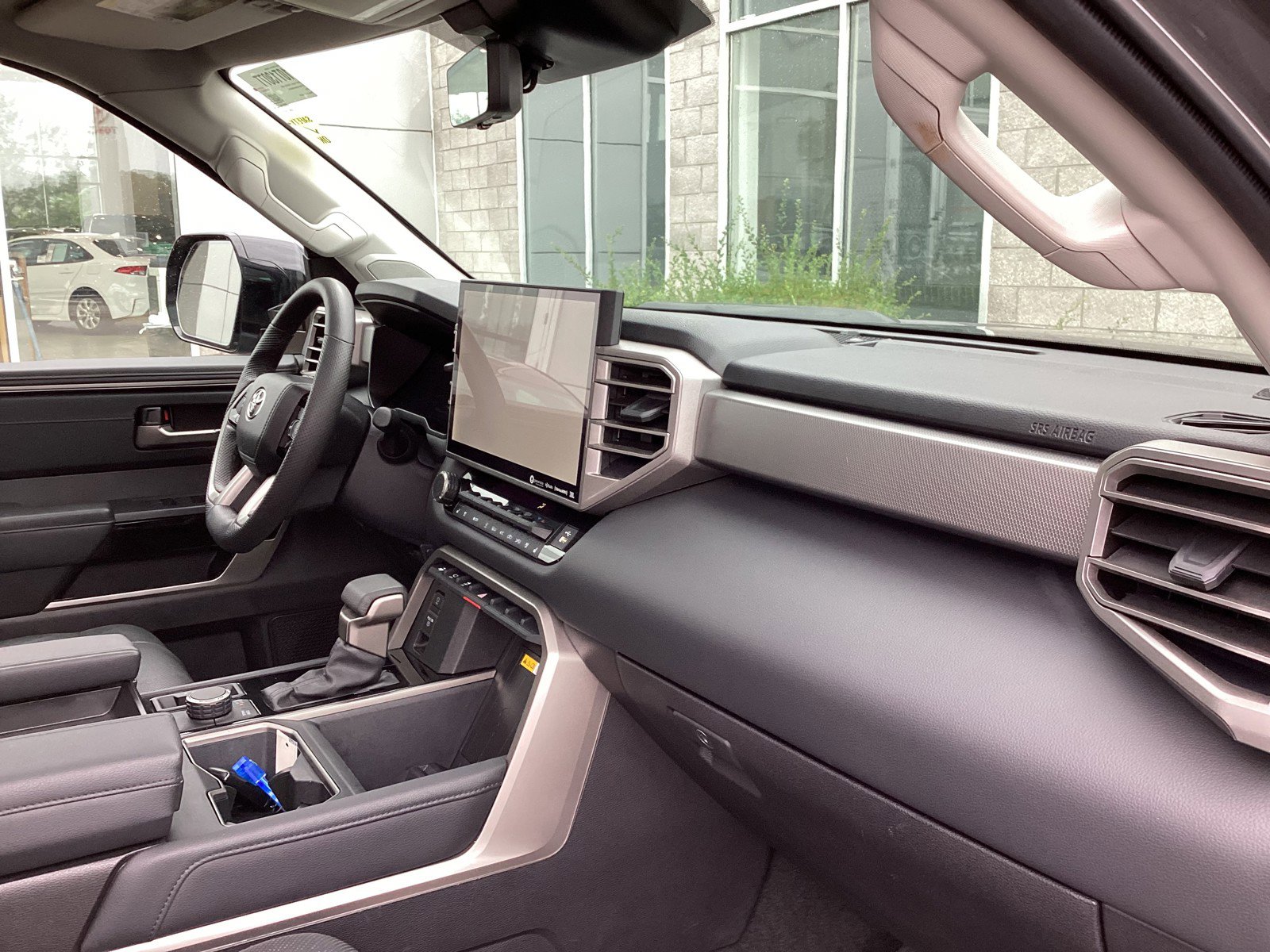 2024 Toyota Tundra Limited photo 28