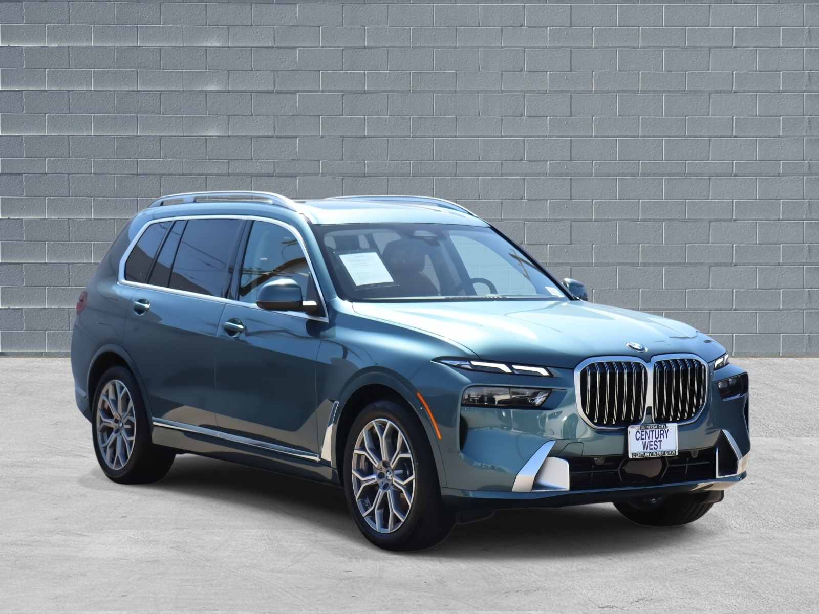 2026 BMW X7 40i's photo