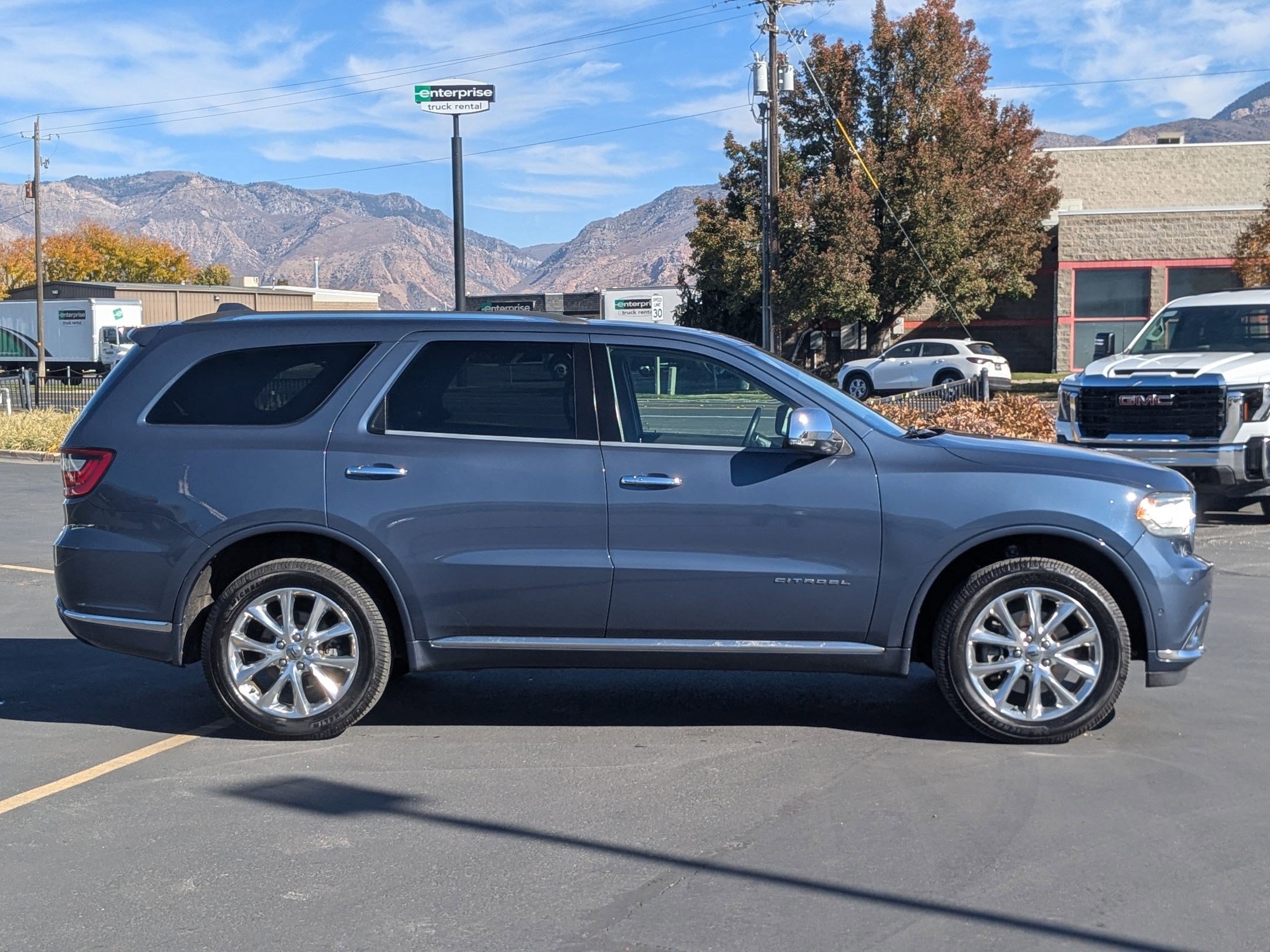 2020 Dodge Durango Citadel photo 2