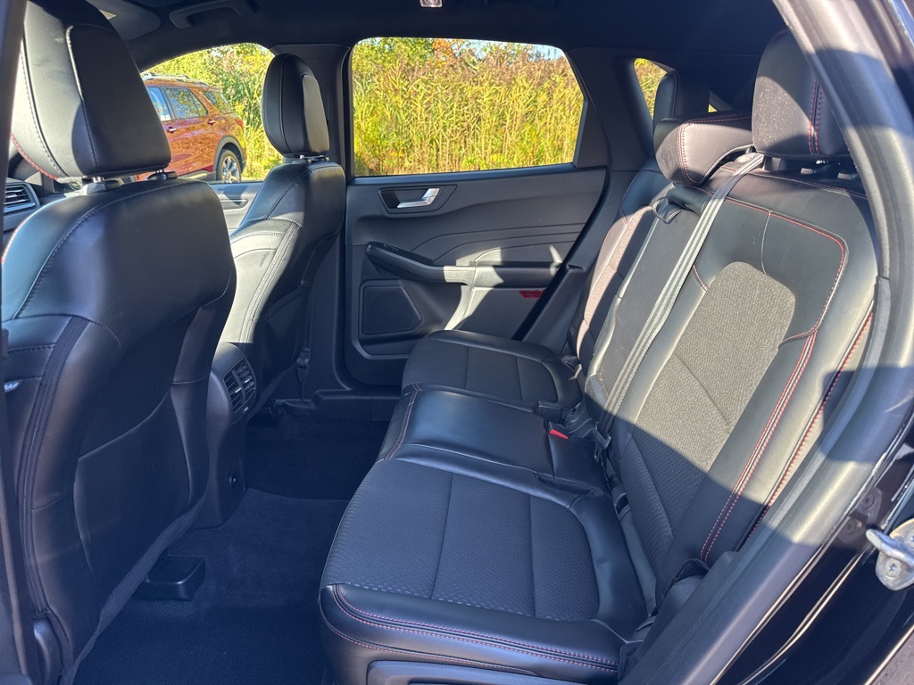 2023 Ford Escape ST-Line Select photo 15