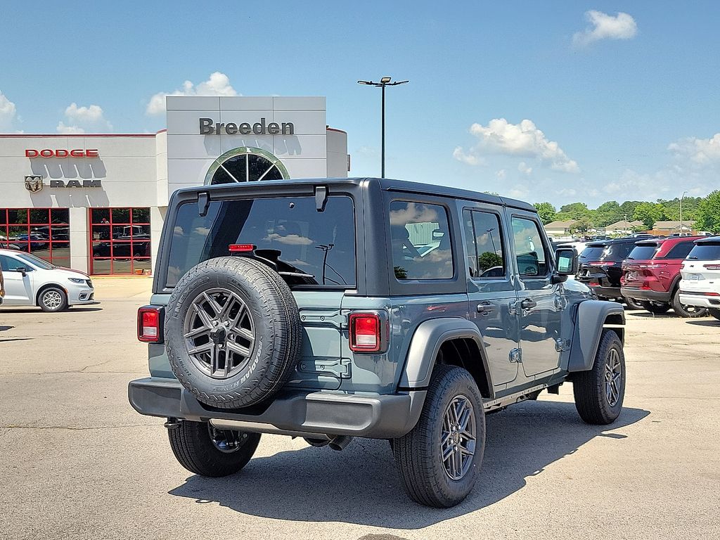 2025 Jeep Wrangler photo 4