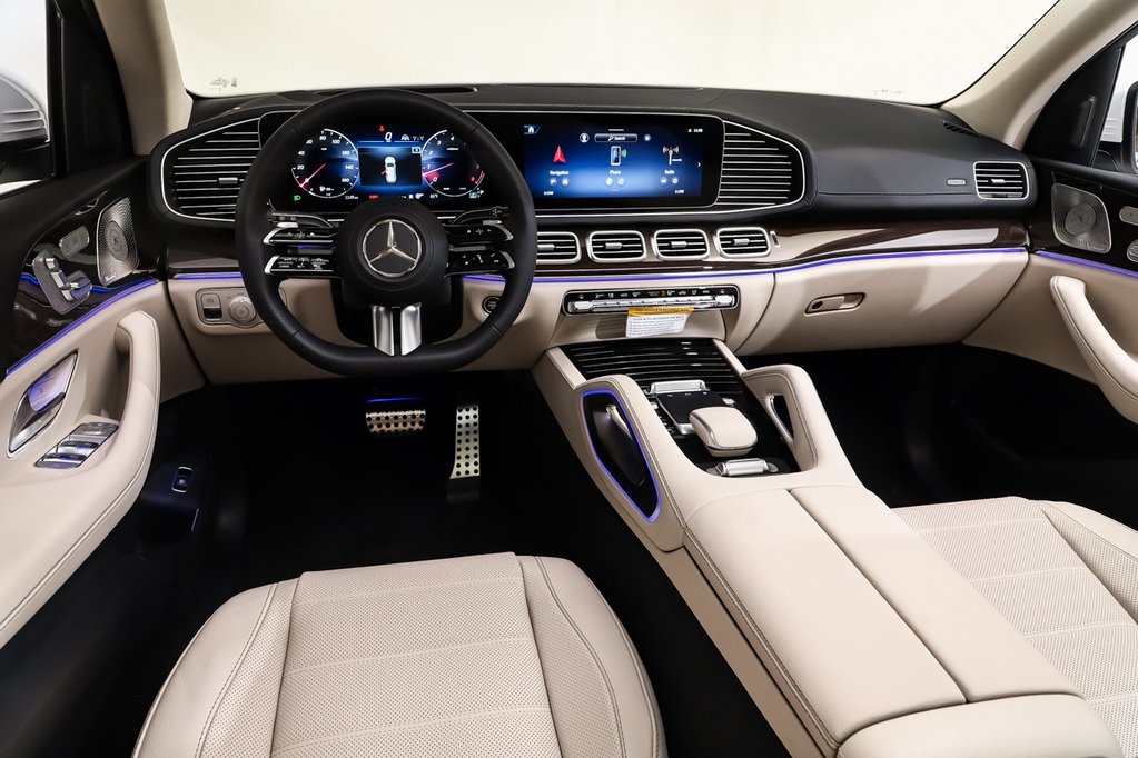 2026 Mercedes Benz GLS 580 4MATIC photo 6