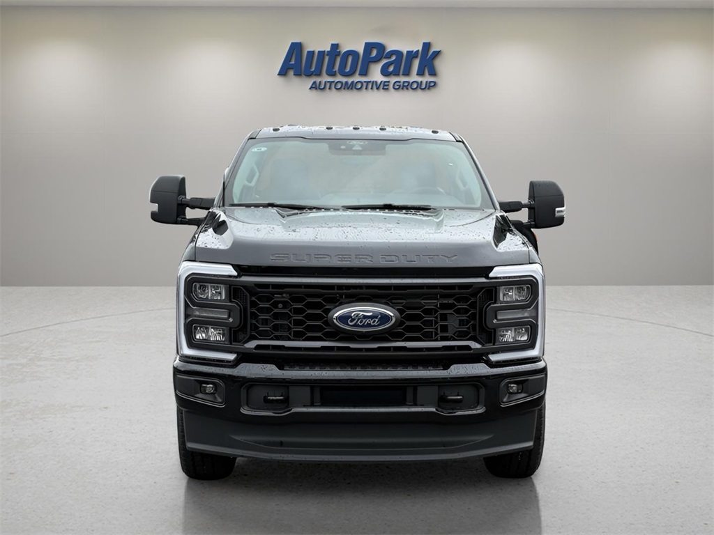 2025 Ford F-250 XL photo 2