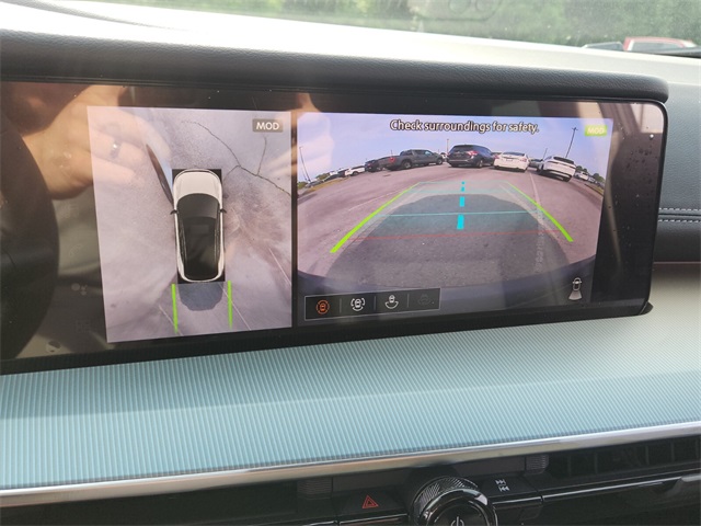 2025 Nissan Murano SL photo 10