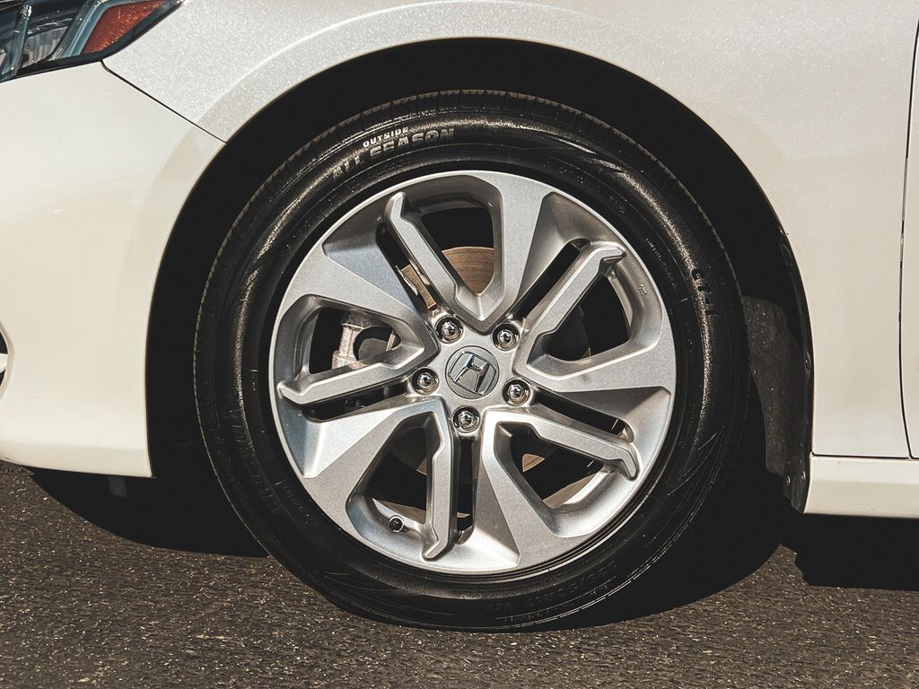 2020 Honda Accord LX photo 3