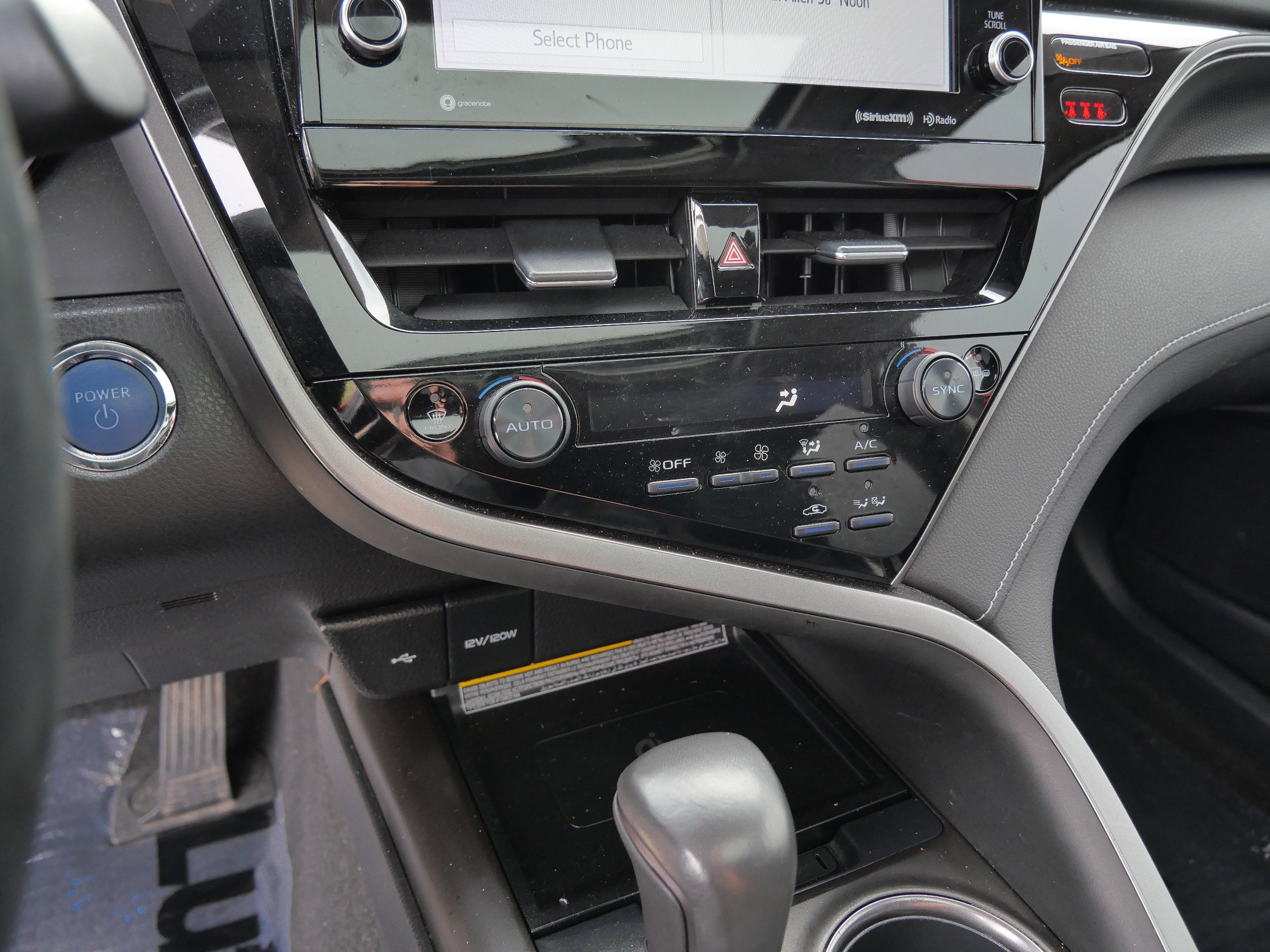 2021 Toyota Camry XSE photo 22