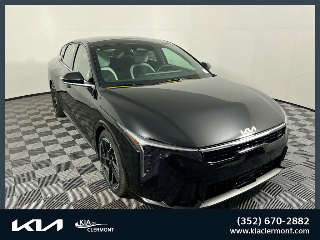 2025 Kia K4 GT-Line's photo