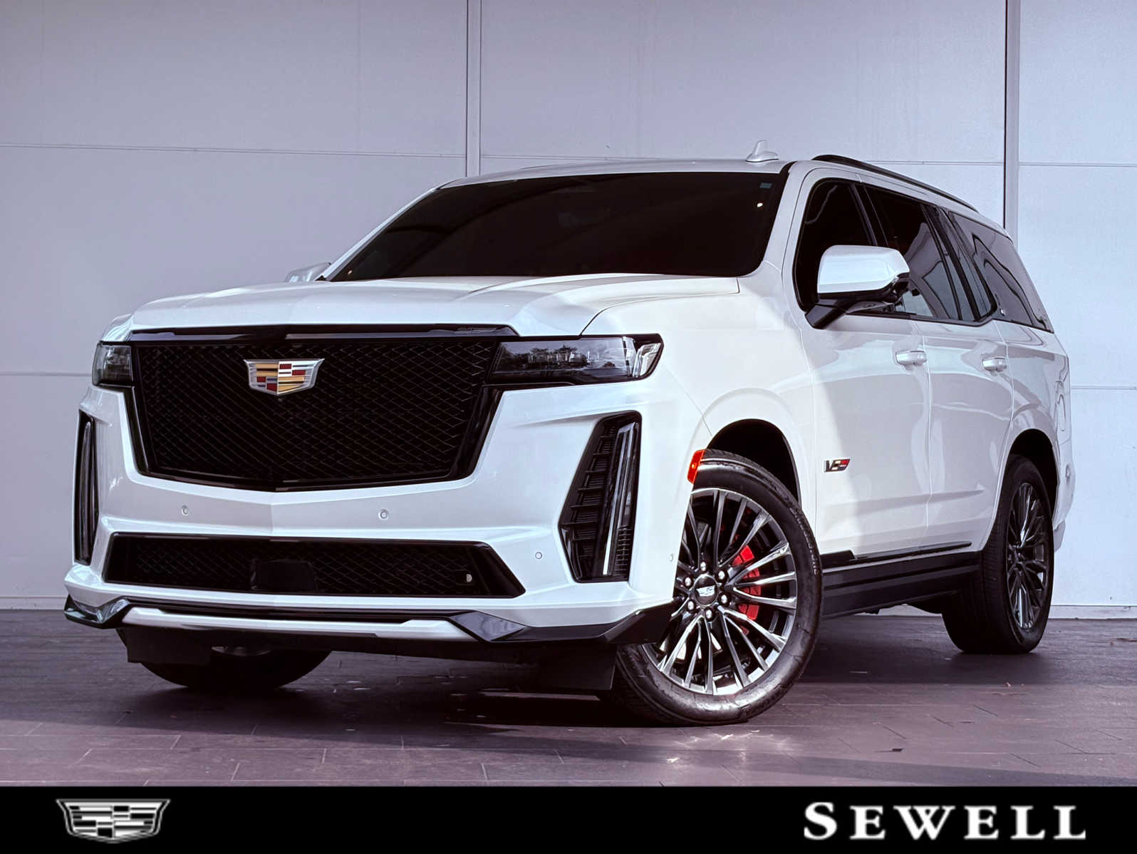 2024 Cadillac Escalade V's photo