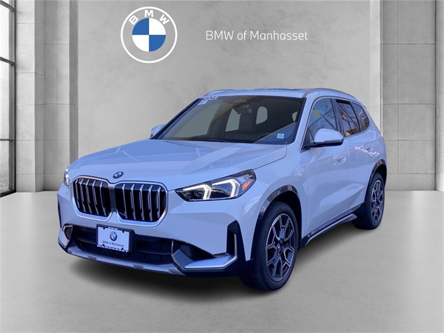 2025 BMW X1 28i's photo