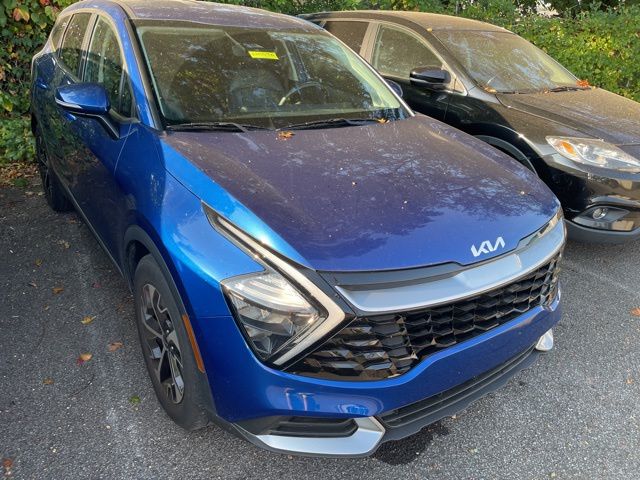 2023 Kia Sportage EX photo 2