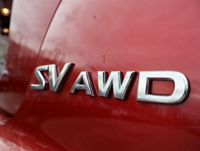 2015 Nissan Juke SV photo 2