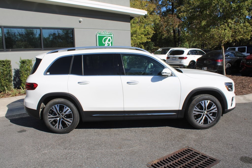 2025 Mercedes Benz GLB 250 photo 3