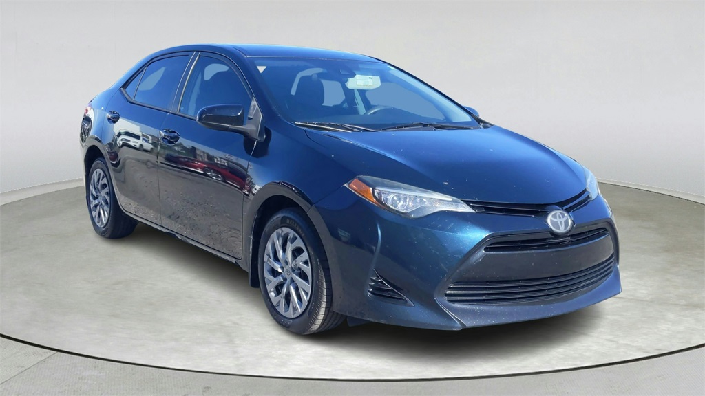 2018 Toyota Corolla LE's photo