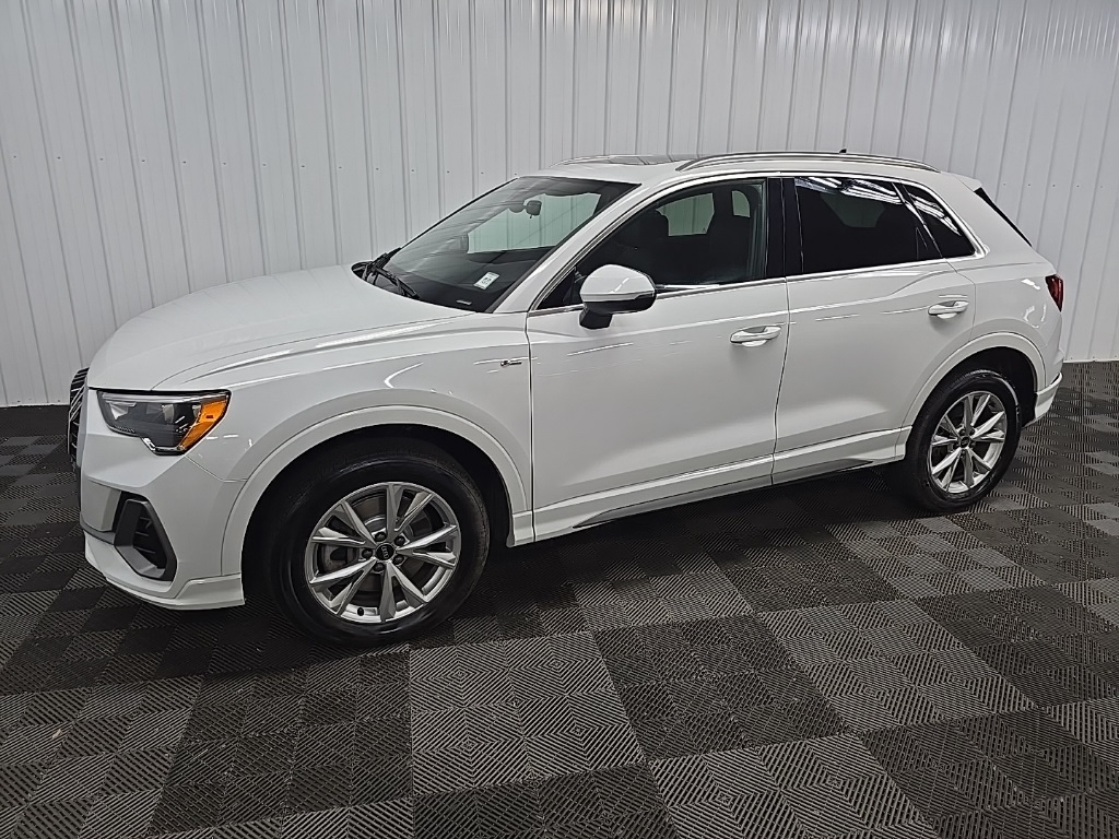 2022 Audi Q3 Premium S line photo 4