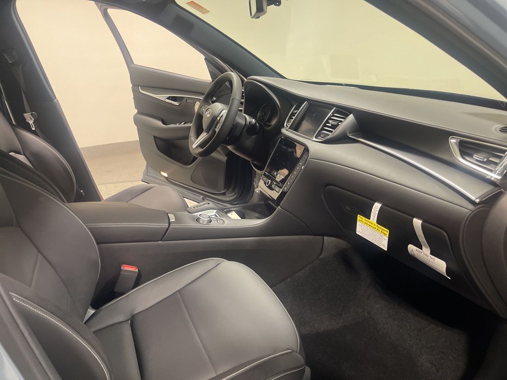 2025 Infiniti QX55 Sensory photo 15