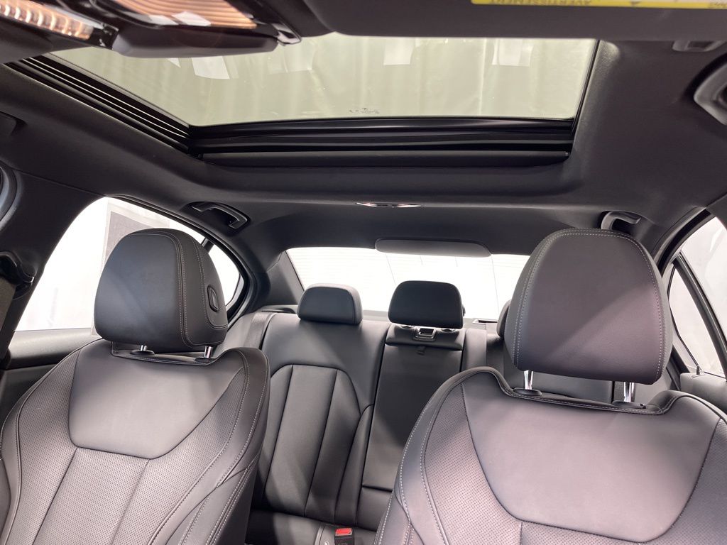 2024 Bmw 330i xDrive photo 9