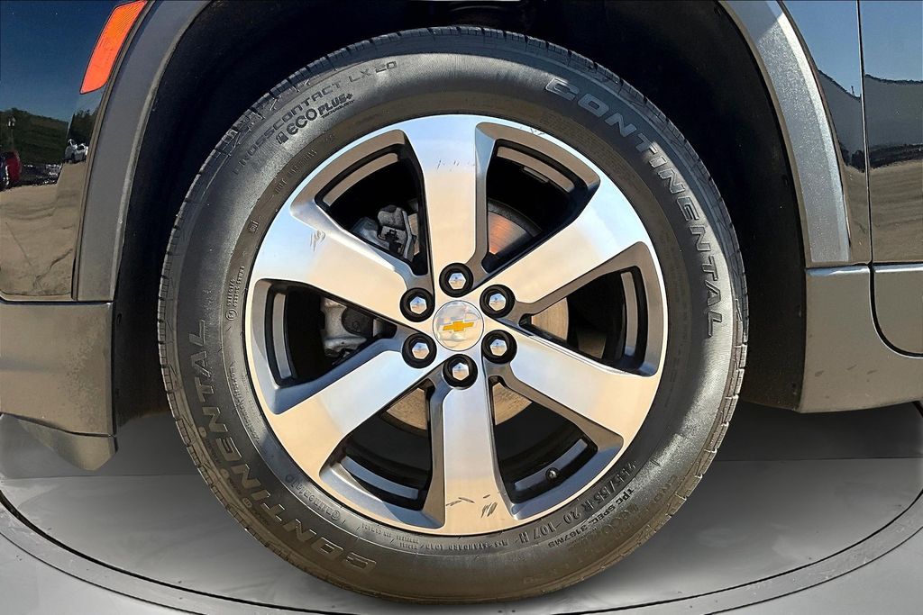 2023 Chevrolet Traverse Leather photo 28