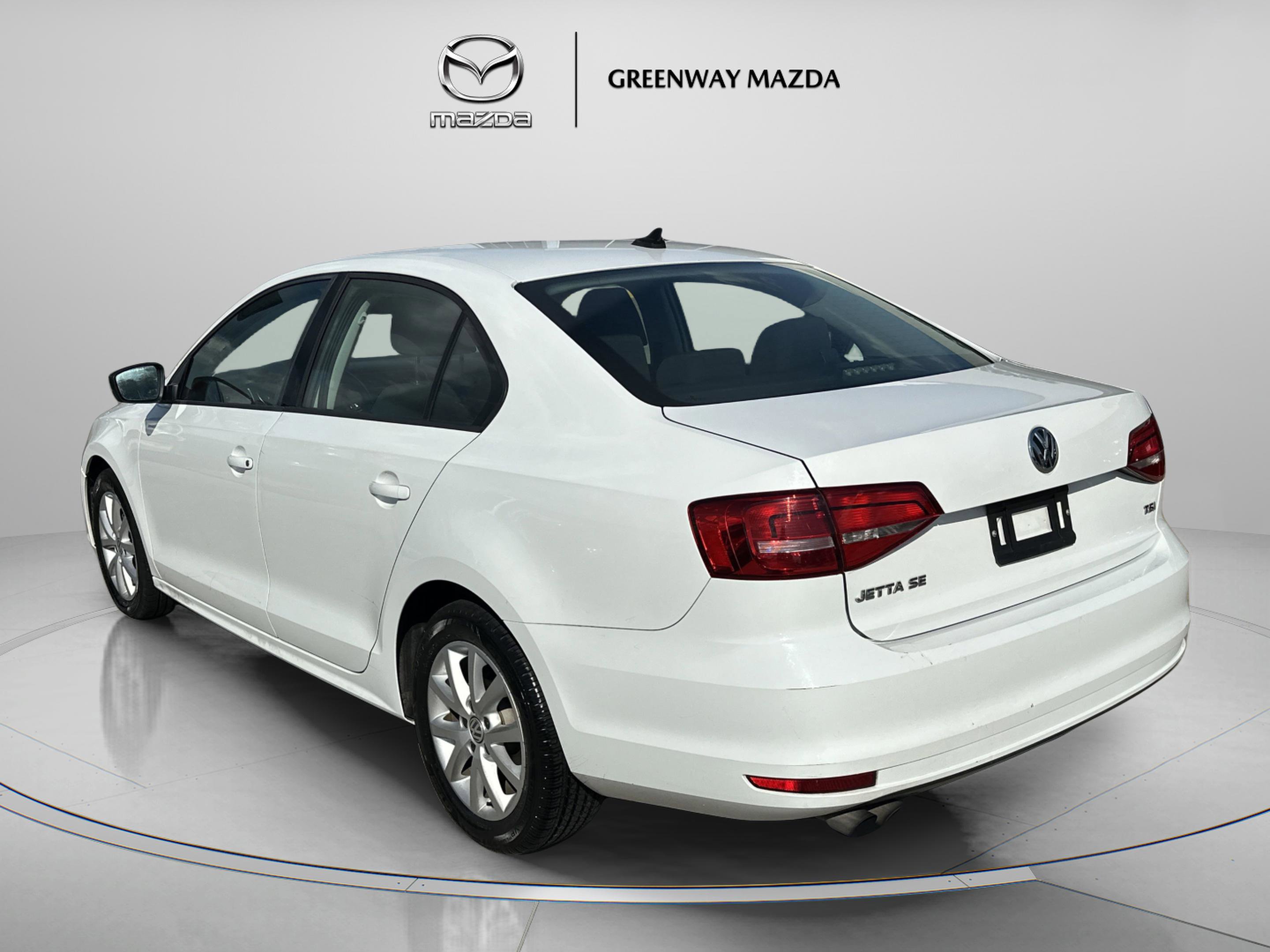 2015 Volkswagen Jetta 1.8T SE photo 5