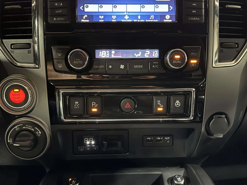 2019 Nissan Titan photo 17