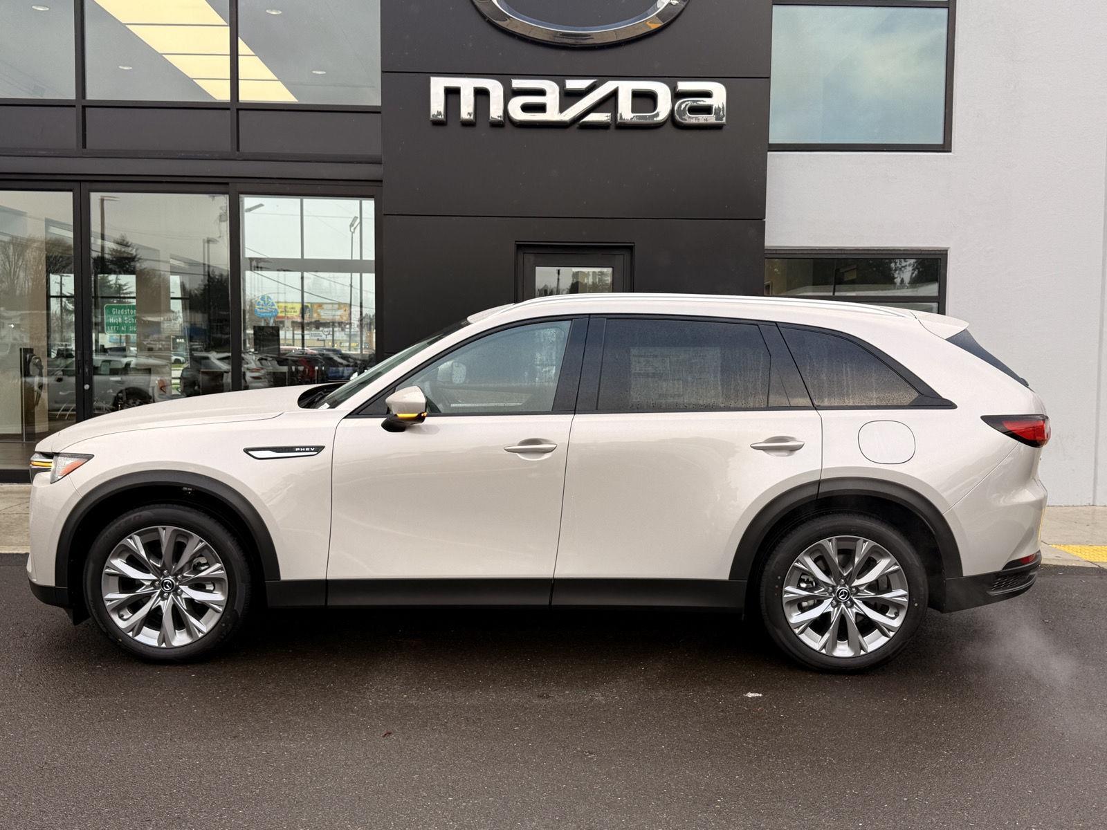 2026 Mazda CX-90 Preferred Package's photo