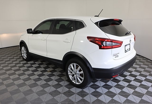 2022 Nissan Rogue Sport S photo 4