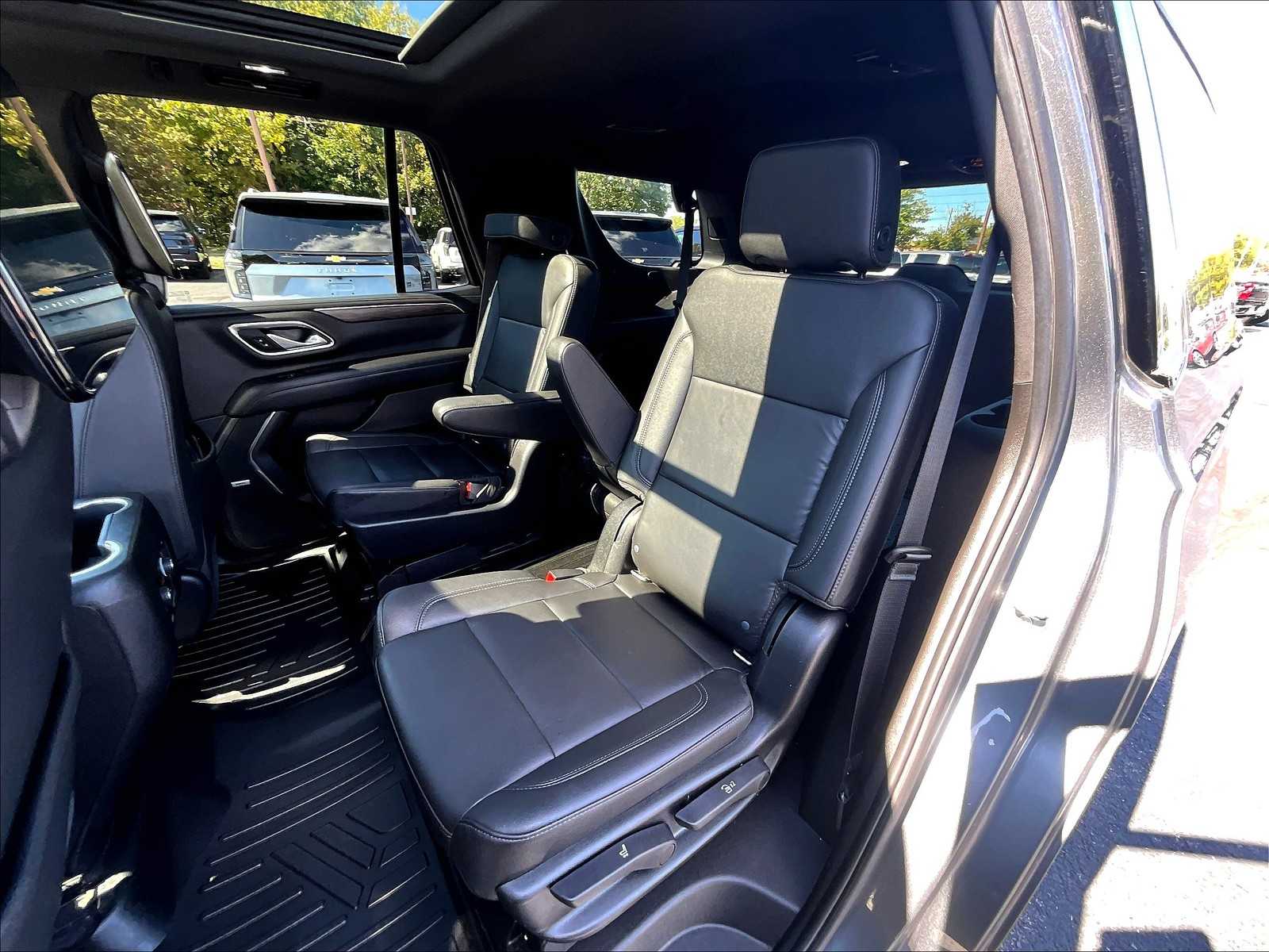 2021 Chevrolet Tahoe LT photo 14