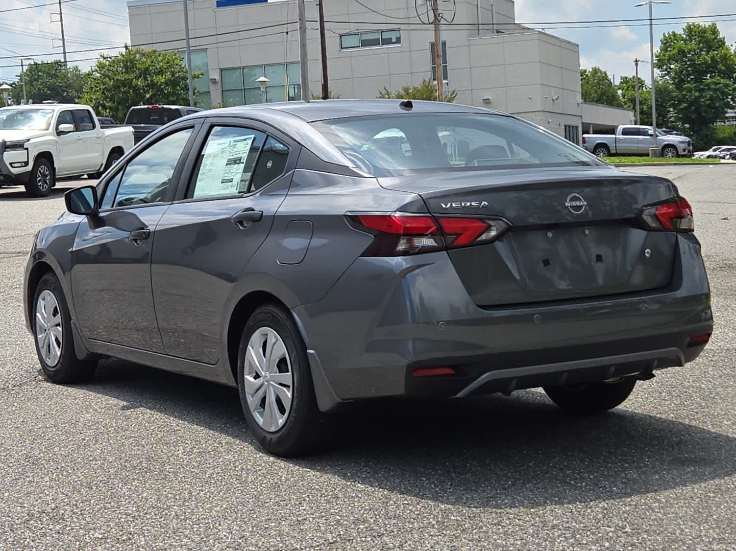 2025 Nissan Versa S photo 4
