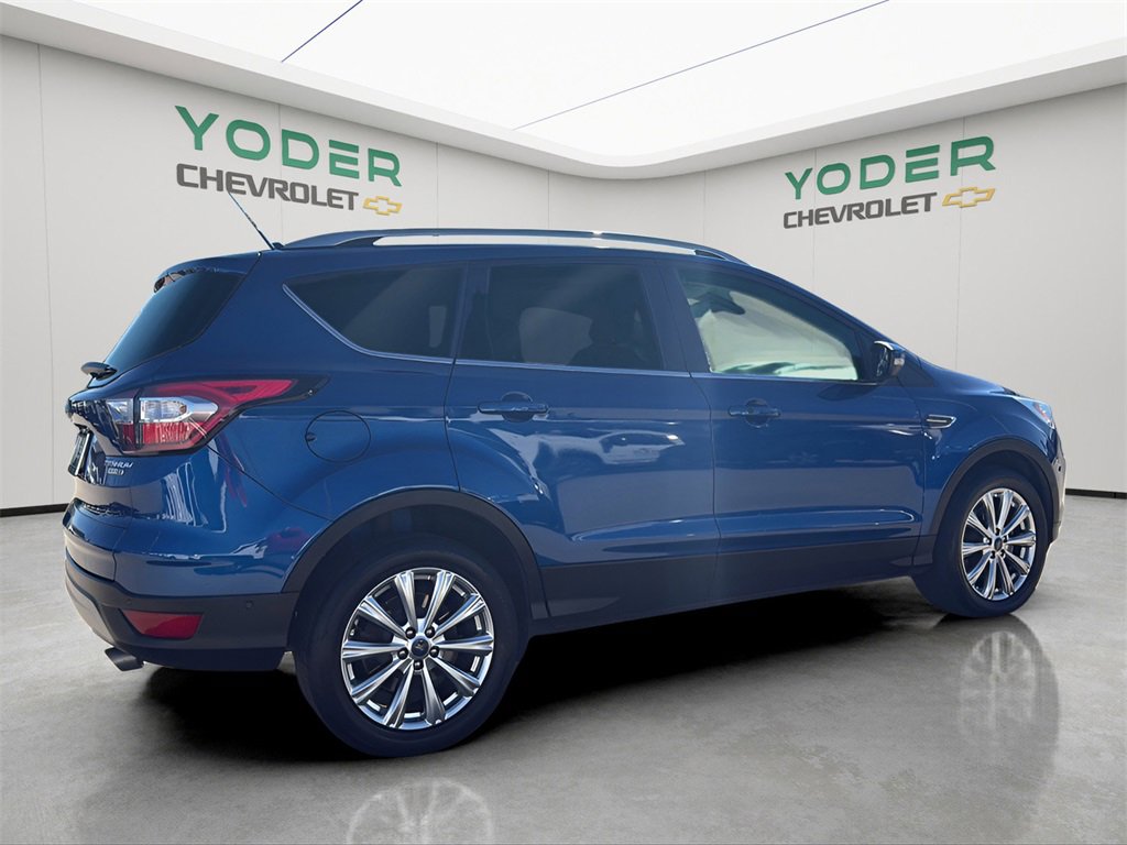 2018 Ford Escape Titanium photo 2