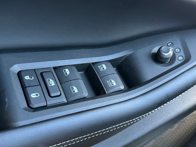 2025 Jeep Grand Cherokee Limited photo 15