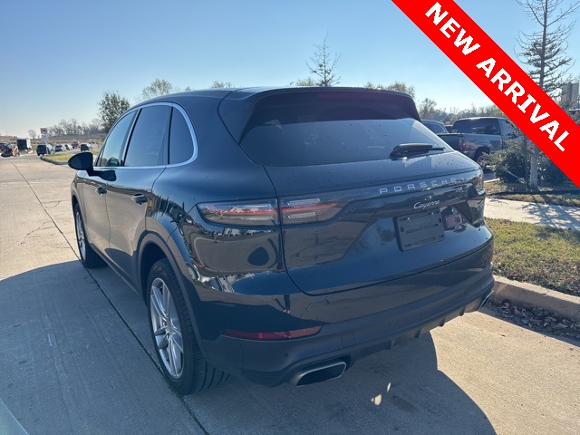 2020 Porsche Cayenne Base photo 3