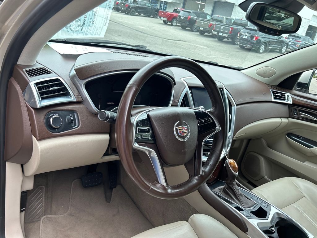 2014 Cadillac SRX Luxury photo 3