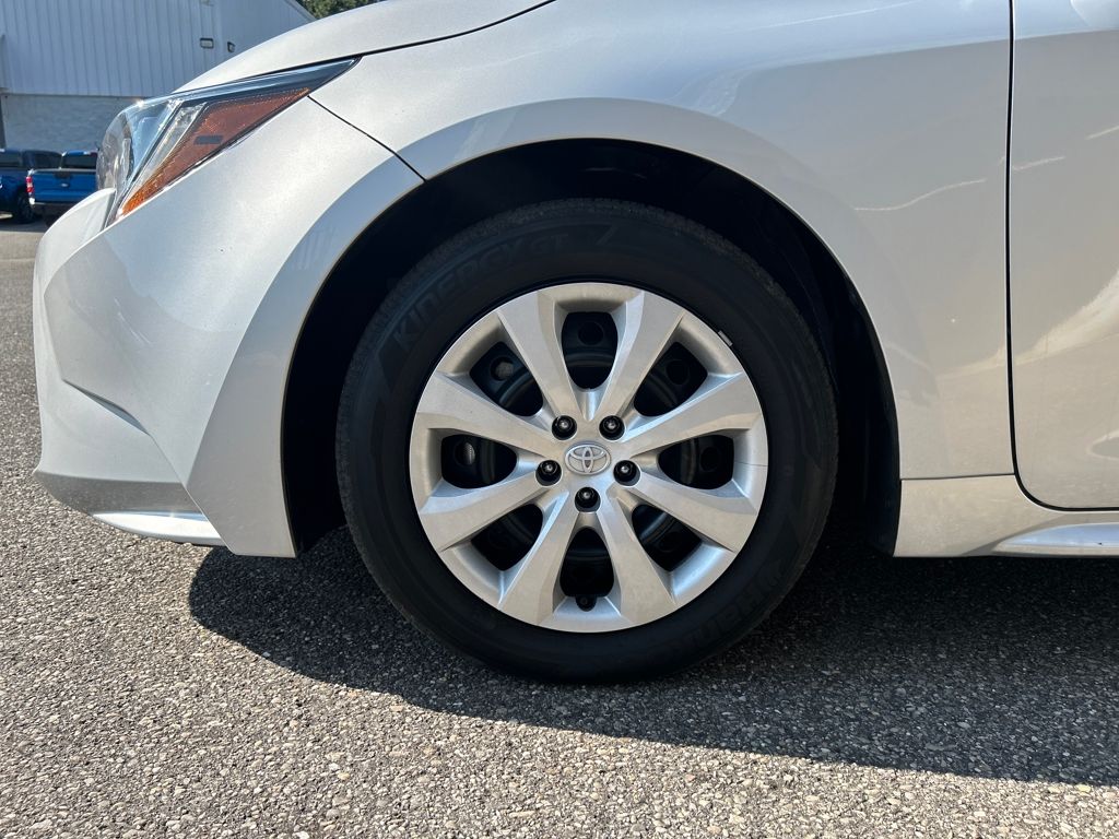 2024 Toyota Corolla LE photo 27