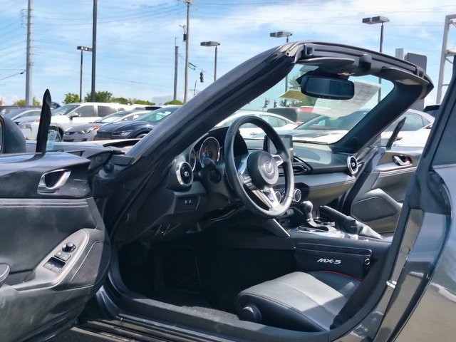 2022 Mazda MX-5 Miata RF Miata Grand Touring photo 15