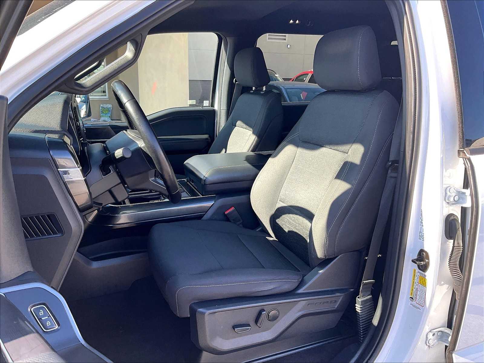 2022 Ford F-150 XLT photo 9
