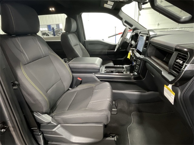 2025 Ford F-150 STX photo 27