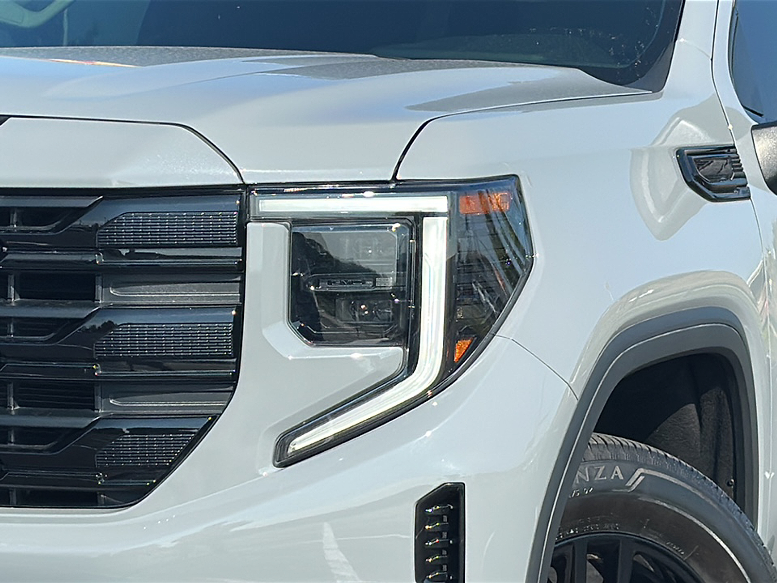 2024 Gmc Sierra 1500 Elevation photo 2