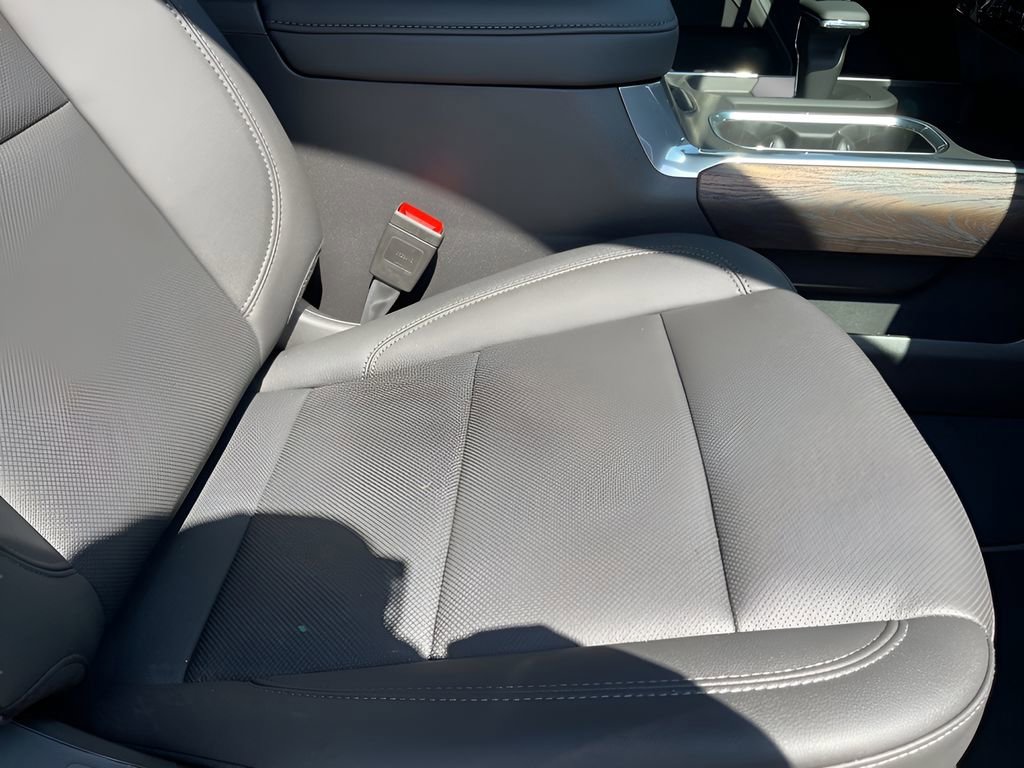 2025 Gmc Sierra 1500 SLT photo 7