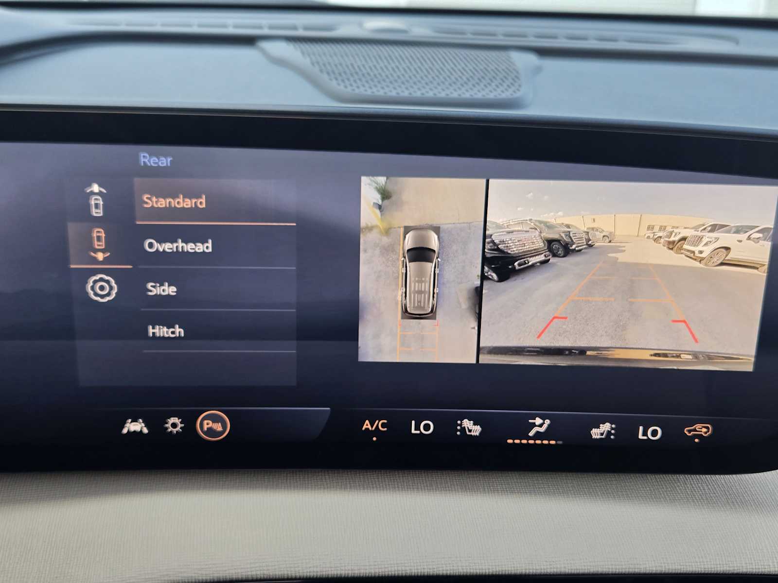 2026 Buick Enclave Preferred photo 12