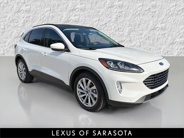 2021 Ford Escape Titanium's photo