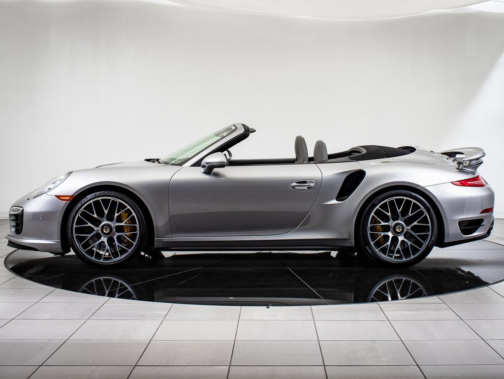 2014 Porsche 911 Turbo S photo 2