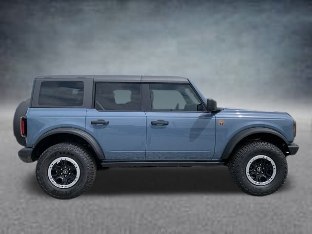 2025 Ford Bronco Badlands photo 7