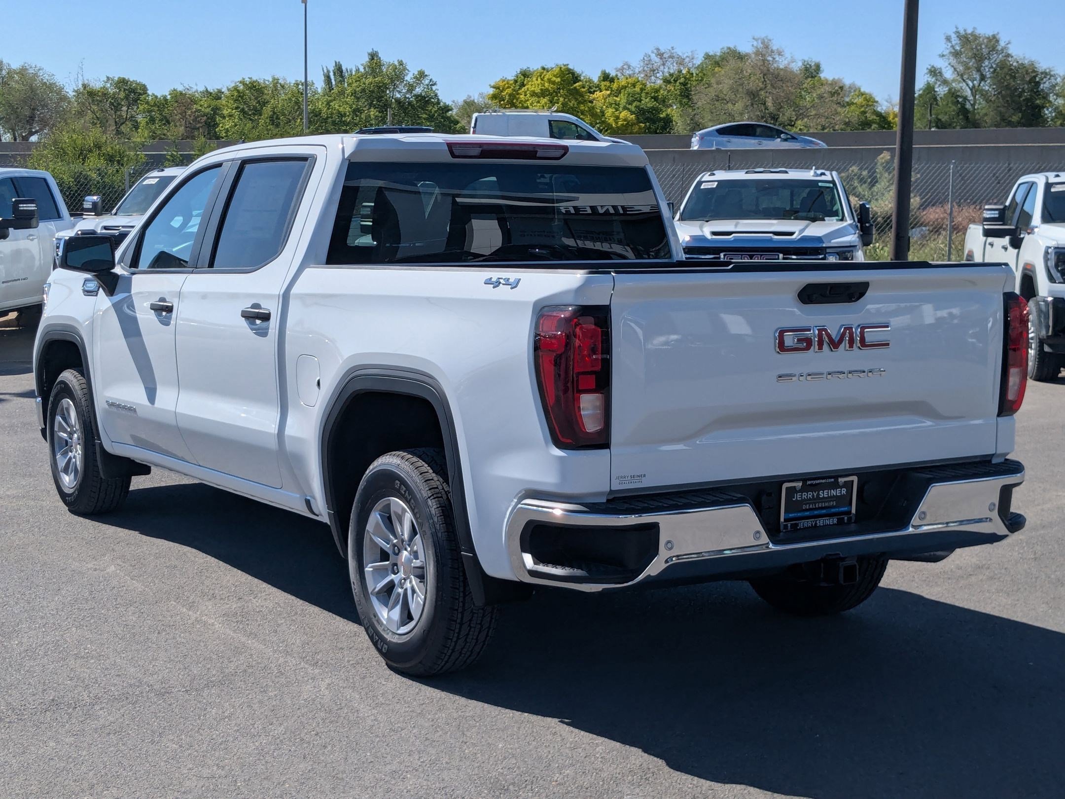 2025 Gmc Sierra 1500 Pro photo 3