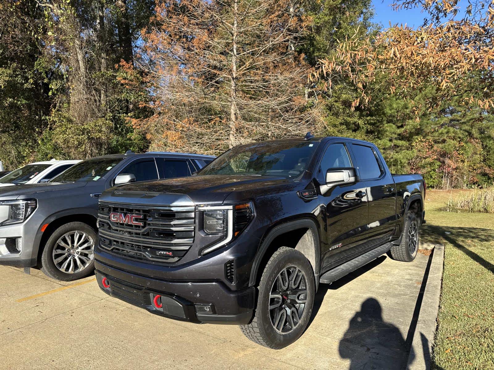 2022 GMC Sierra 1500 AT4's photo